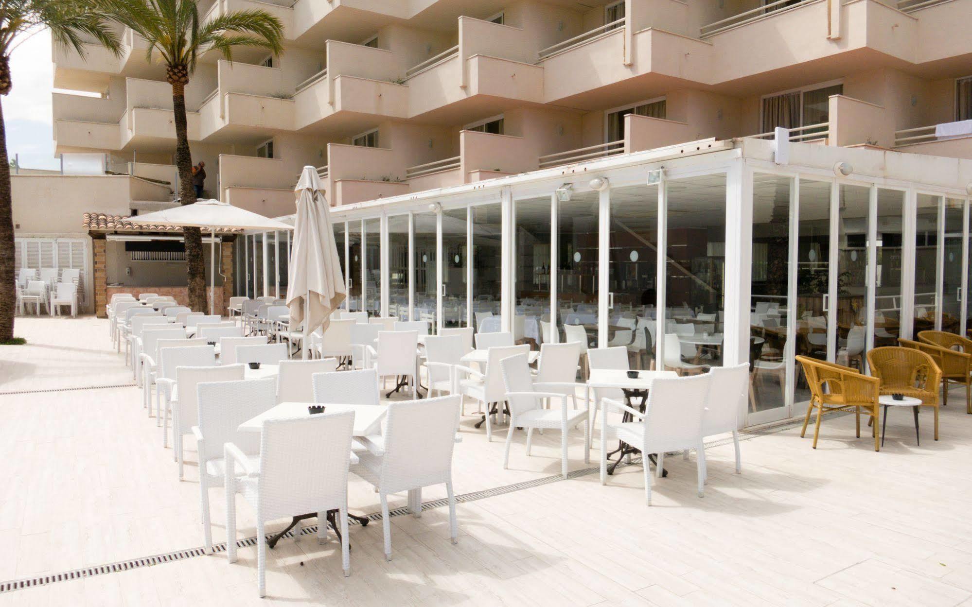 מלון קאלה בונה Globales Cala Bona מראה חיצוני תמונה